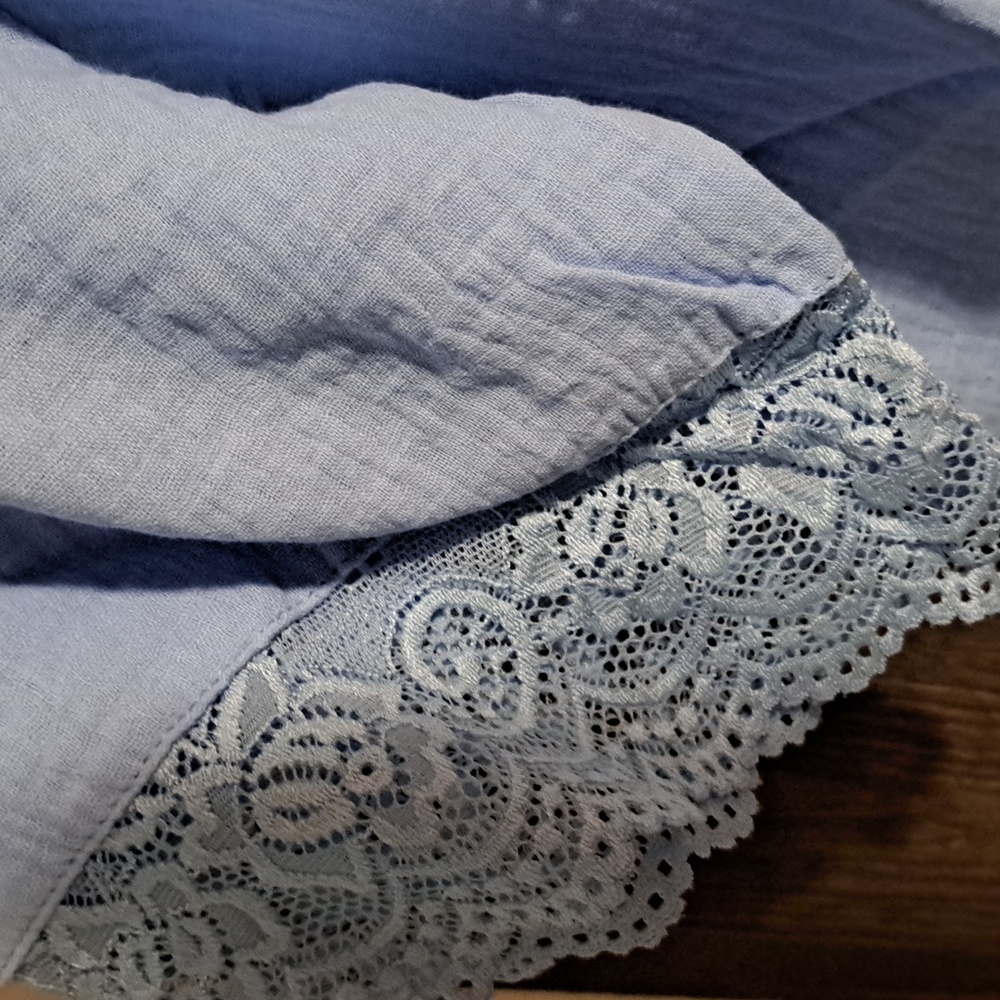 New blue ruffle cotton top - Picture 9 of 10